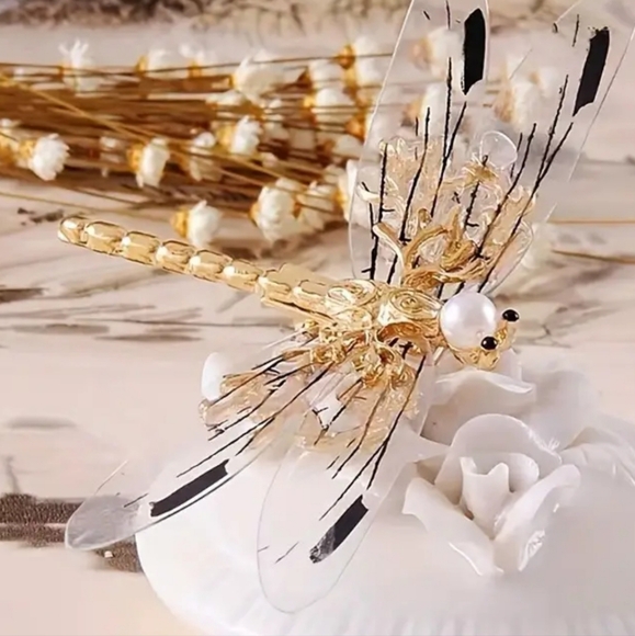 CUTE DRAGONFLY HAIR PINS - Picture 7 of 8